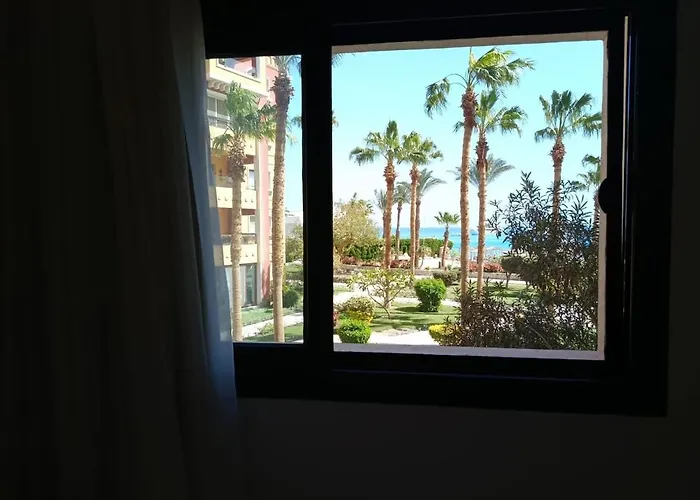 Апартаменты Sea Front 2 Bedrooms In Esplanada
