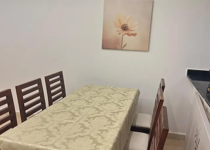 Апартаменты Sea Front 2 Bedrooms In Esplanada
