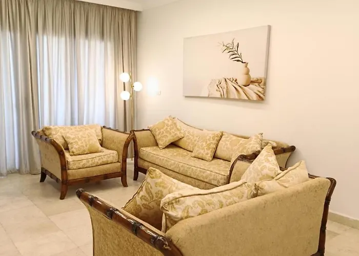 Sea Front 2 Bedrooms In Esplanada Хургада
